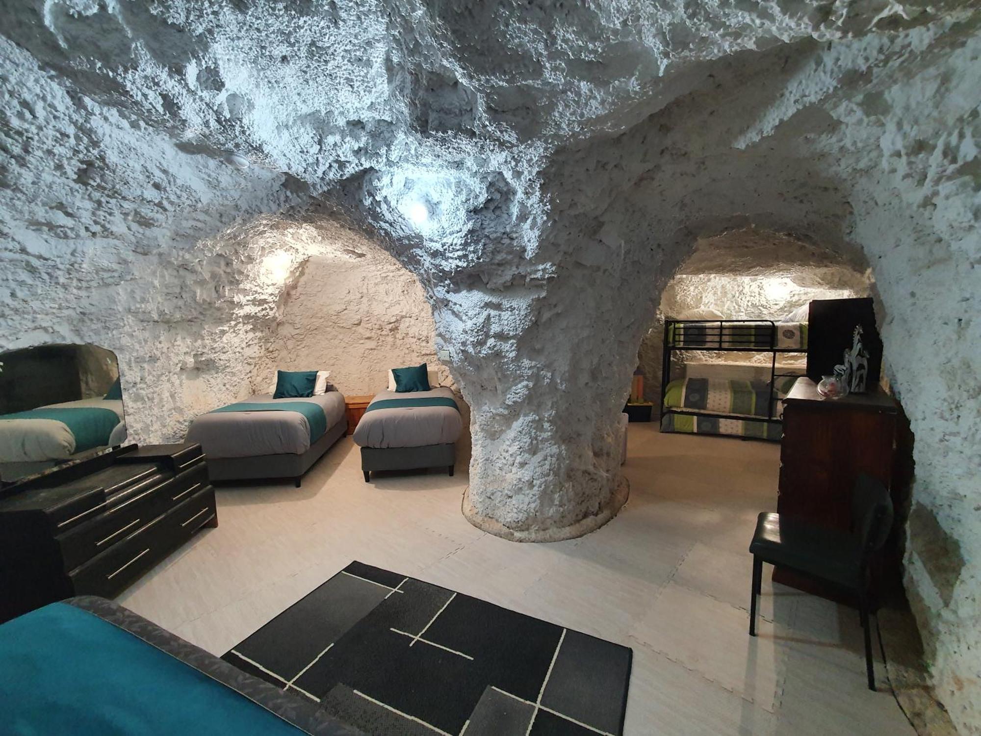 Fossickers Den Dugout Accommodation White Cliffs Zewnętrze zdjęcie